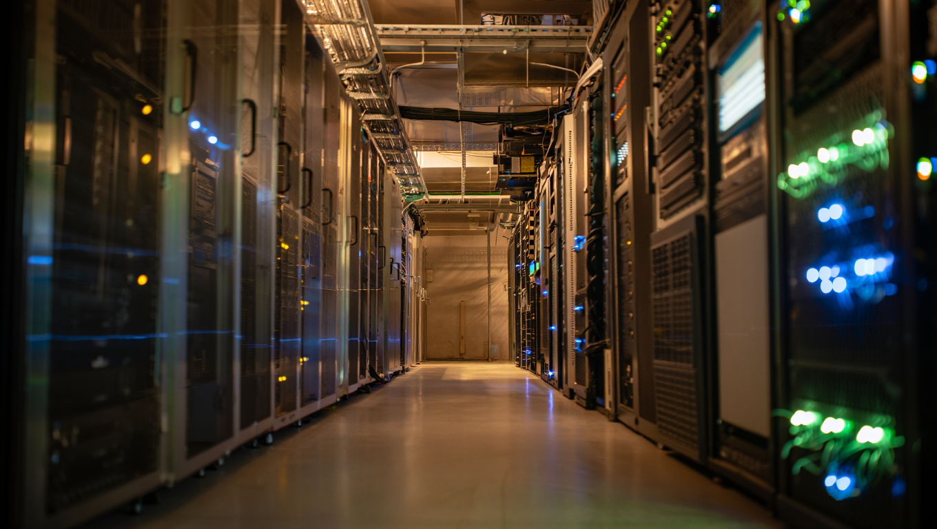 Alphabet sube con Cloud +63% y cartera de $460.000M; Meta cayó
