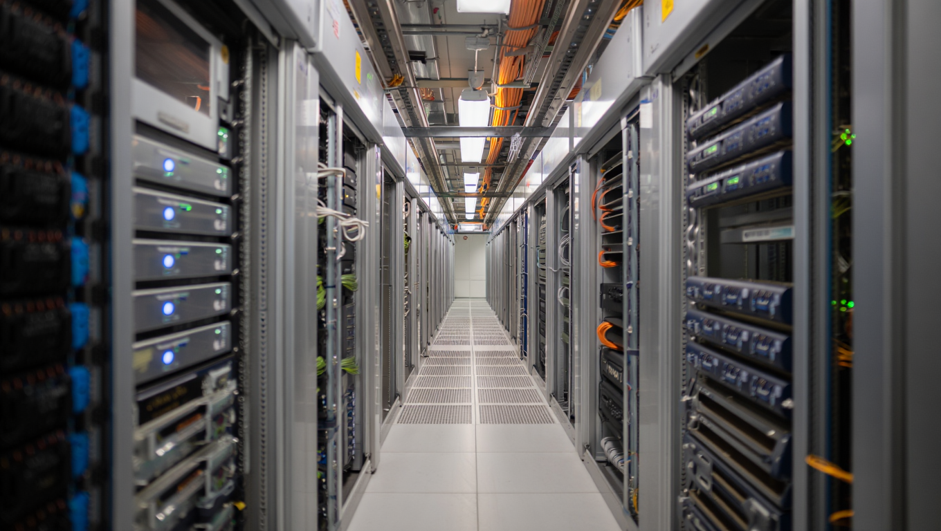 Blackstone y CoreWeave cierran $28 mil millones para data centers