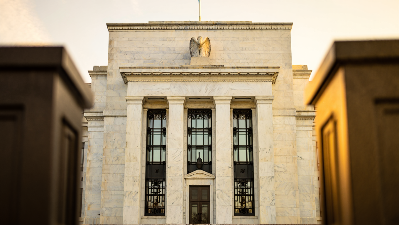 Goldman descarta recortes en 2026 y eleva a 20% el riesgo de subidas