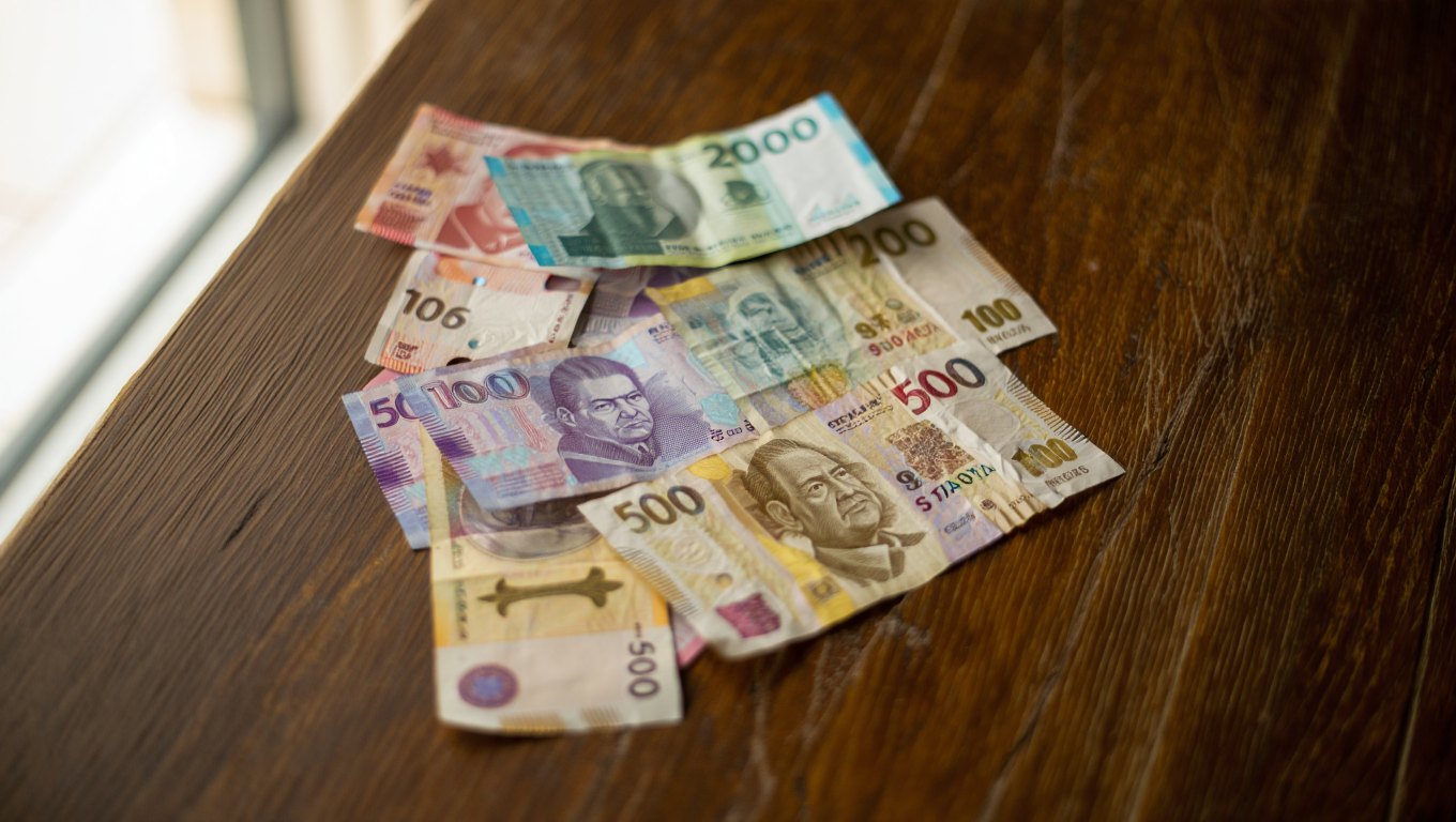 ¿Por qué el peso gana mientras la Fed pasa de 46% a 7% en probabilidad de alza?
