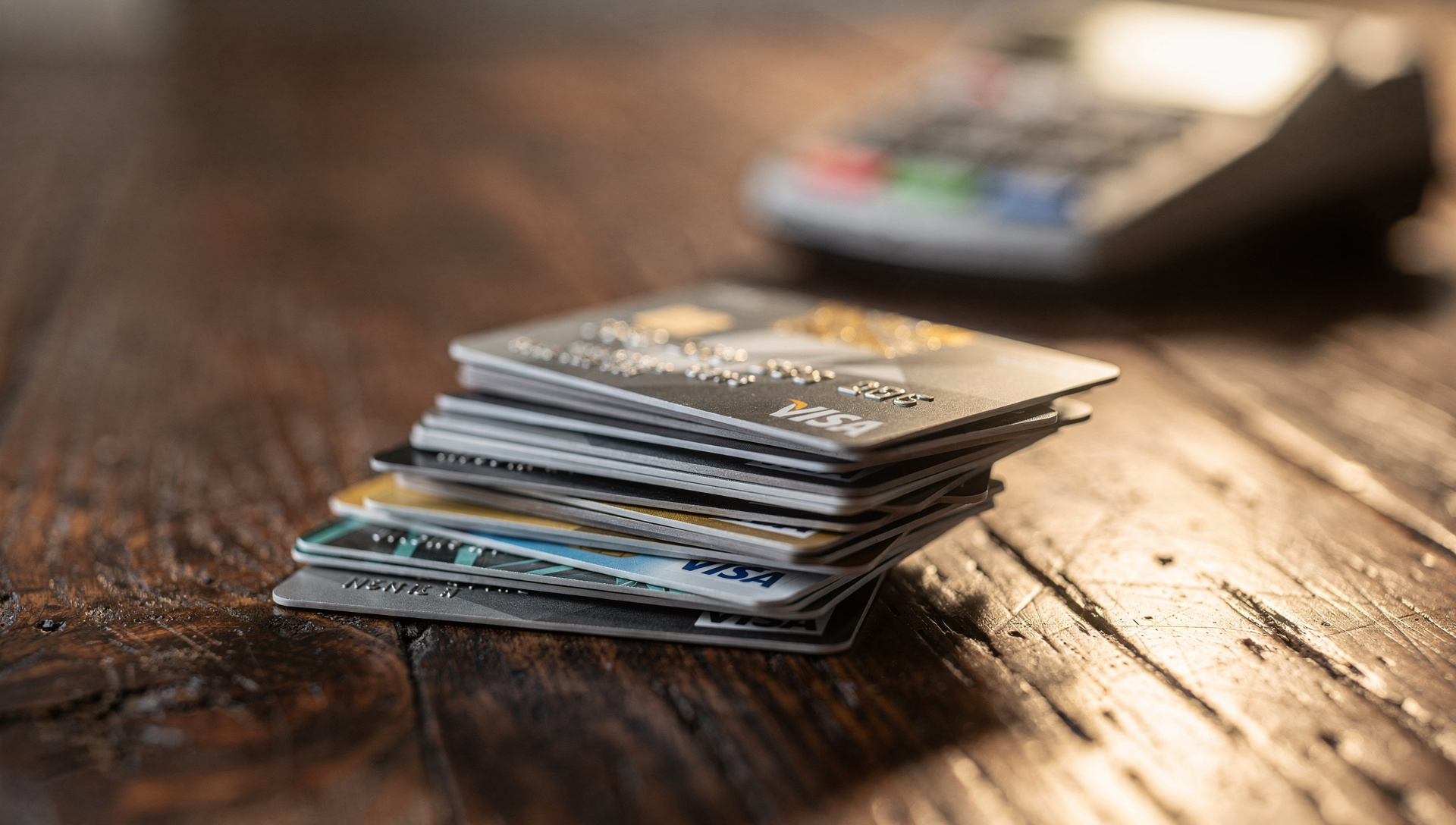 Visa despide al 7% de su plantilla pese a ingresos récord