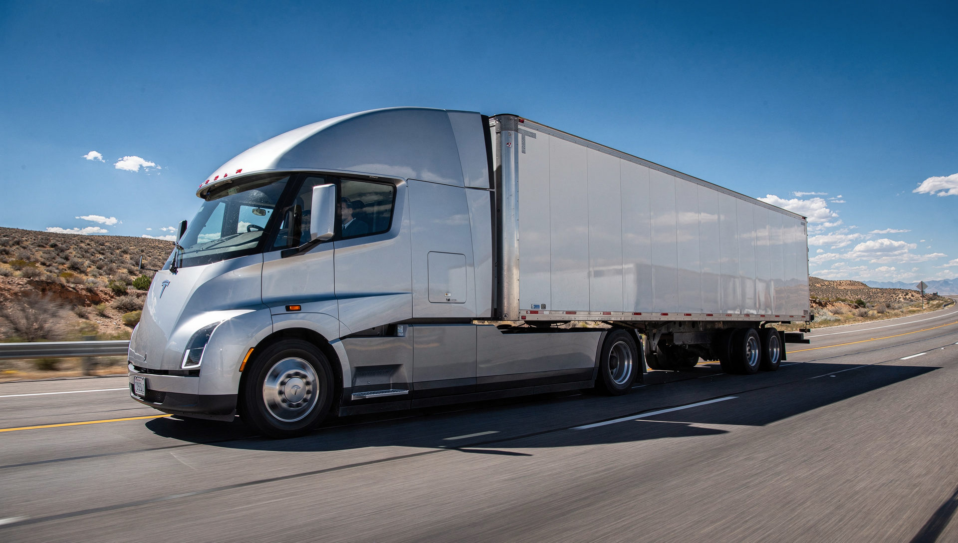 Tesla inaugura su planta del Semi con capacidad para 50.000 unidades/año