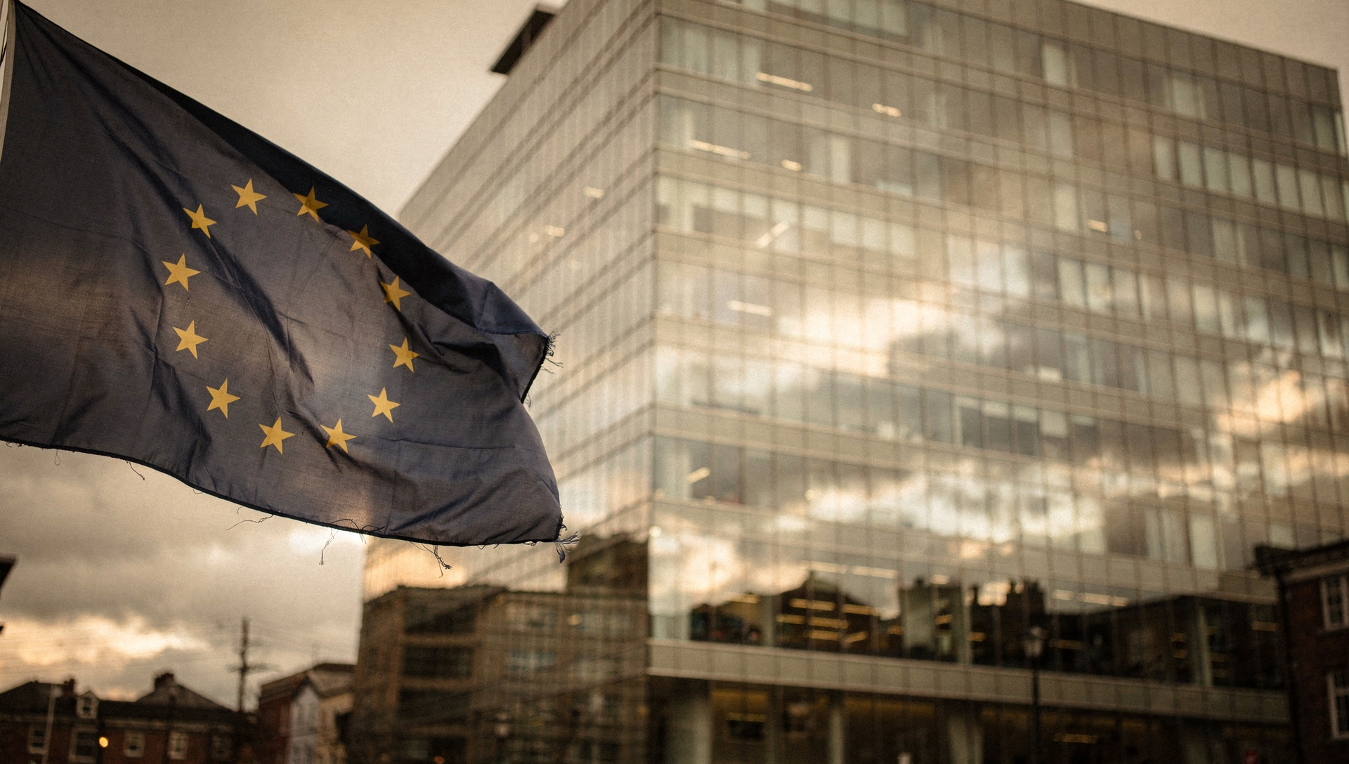 Irlanda multa a Google con €403M por violar GDPR