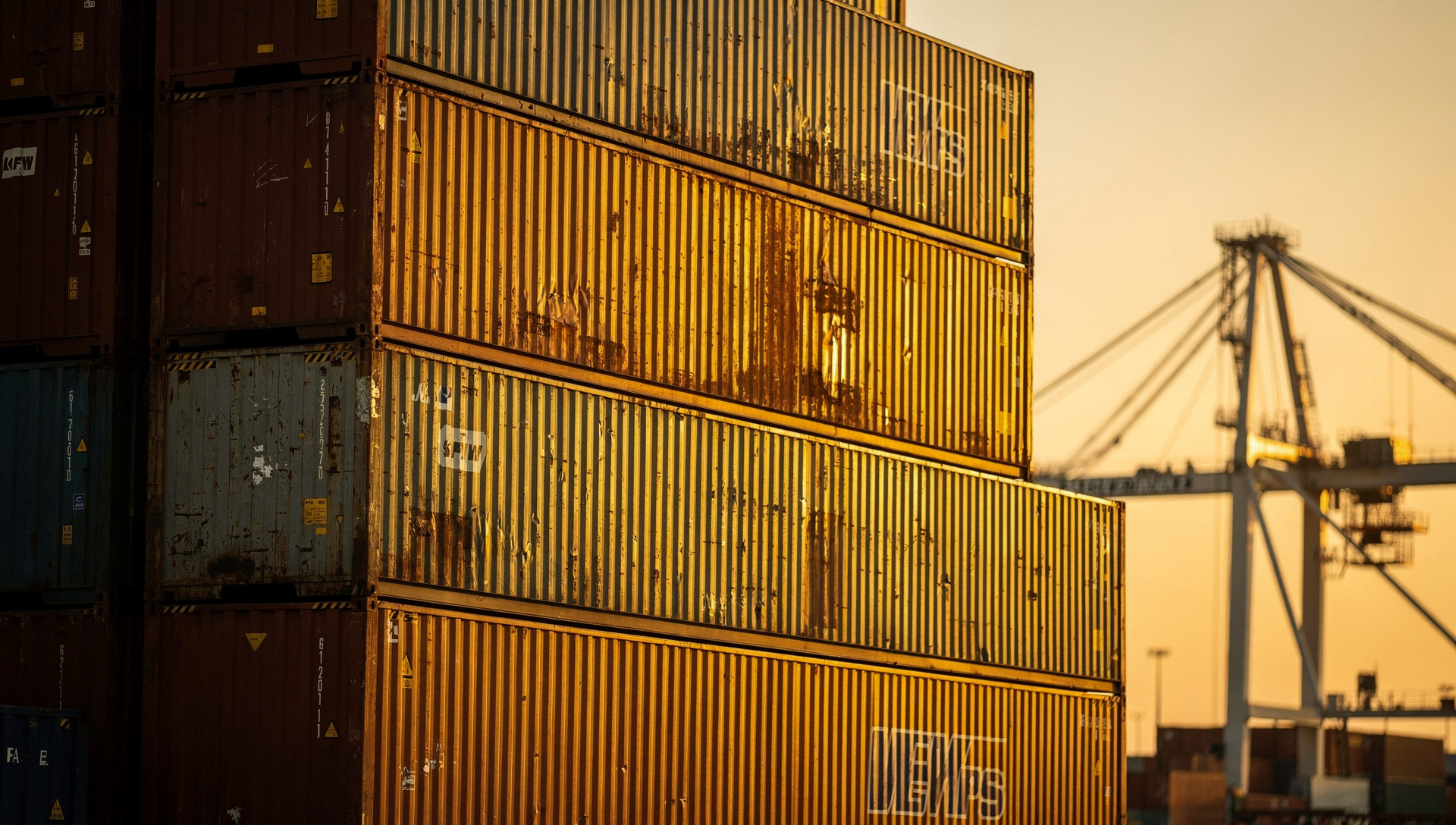 Corea del Sur bate récord en exportaciones pero extranjeros venden chips
