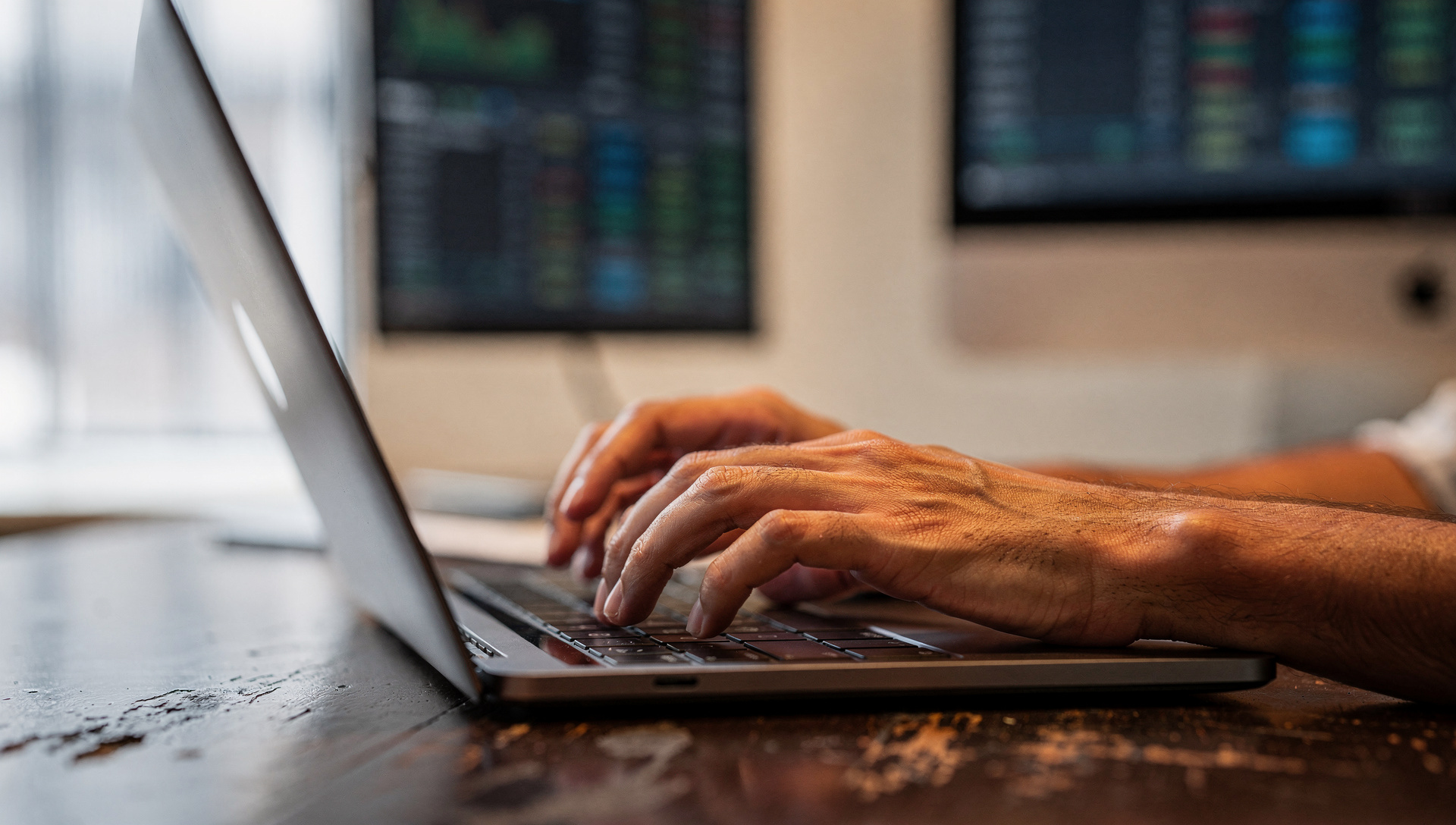 Bitcoin toca $86.857 y liquida $122M en posiciones cortas