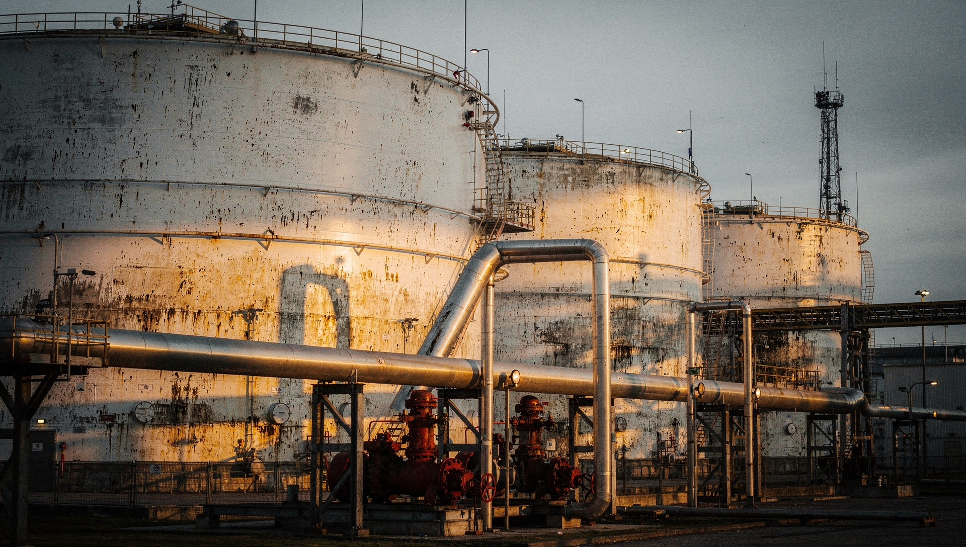 Gas europeo sube a €89 tras ataques Houthi que Arabia Saudí no confirma